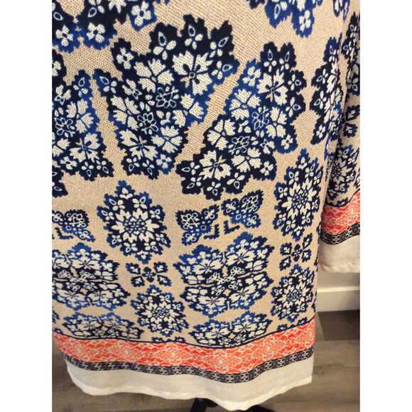 Violet + Claire Floral XL Tunic Top V Neck Blue Tan - Picture 2 of 5